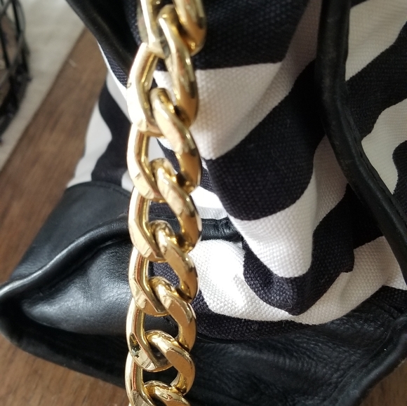 Michael Kors Large Hamilton Satchel - Picture 12 of 16